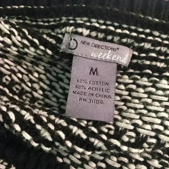 New Directions Weekend Belk Brand Medium Black and White Knit Sweater L/S - Picture 2 of 3